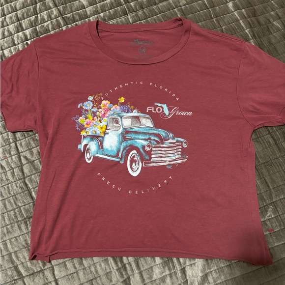 florida Tops - Vintage Car Graphic Tee Crop Top